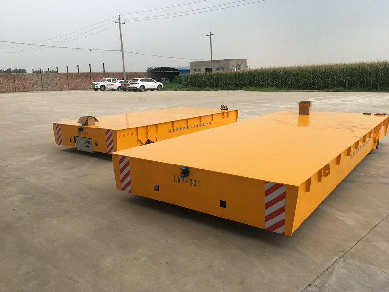30 tấn xe không đường mòn khai thác