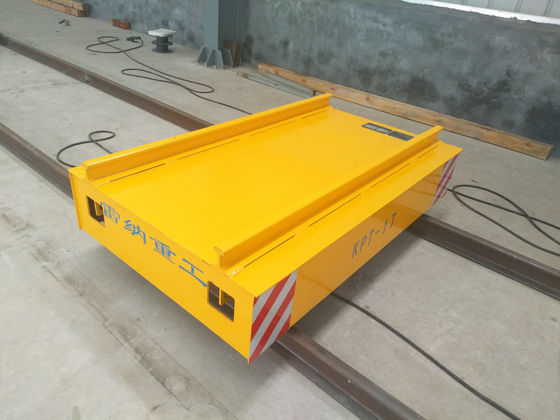 Cable Reel Powered Warehouse Flat Car trên đường sắt với điều khiển từ xa