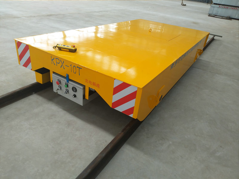 Xe tải vận chuyển đường sắt động cơ 10 tấn công nghiệp