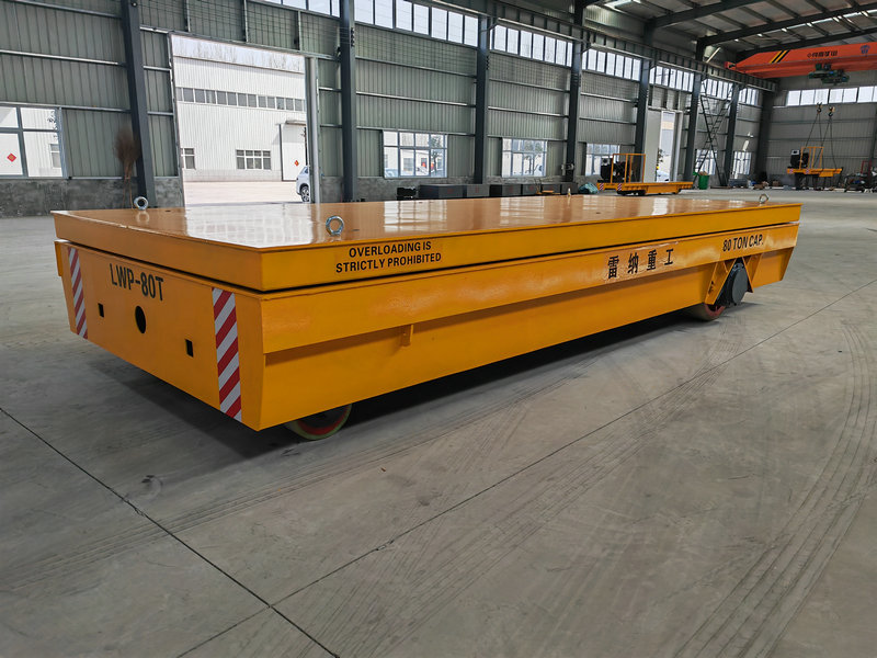80 tấn Heavy Duty Hydraulic Lifting Trackless Cart