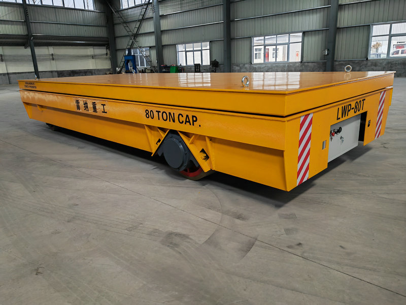 80 tấn Heavy Duty Hydraulic Lifting Trackless Cart