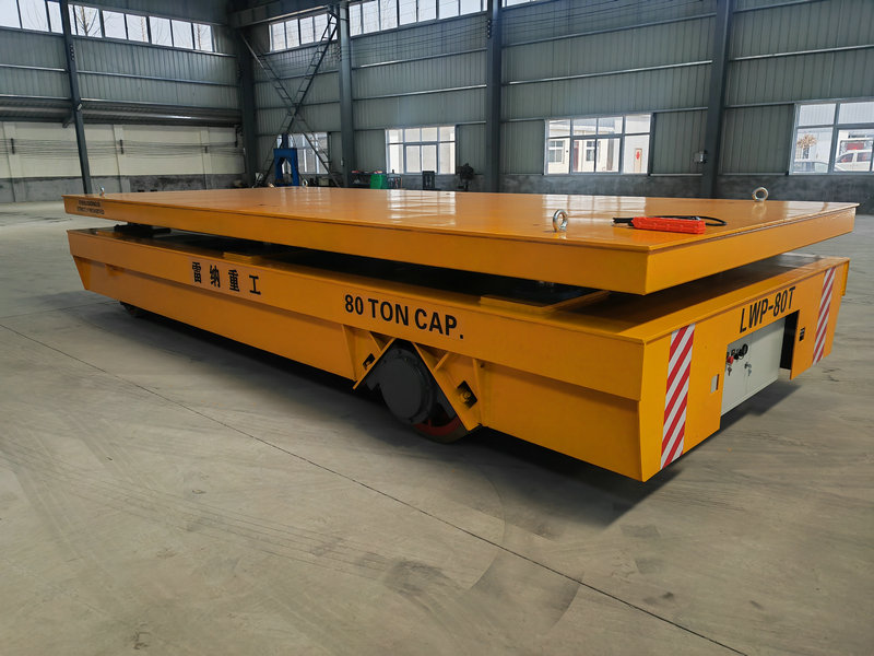 80 tấn Heavy Duty Hydraulic Lifting Trackless Cart