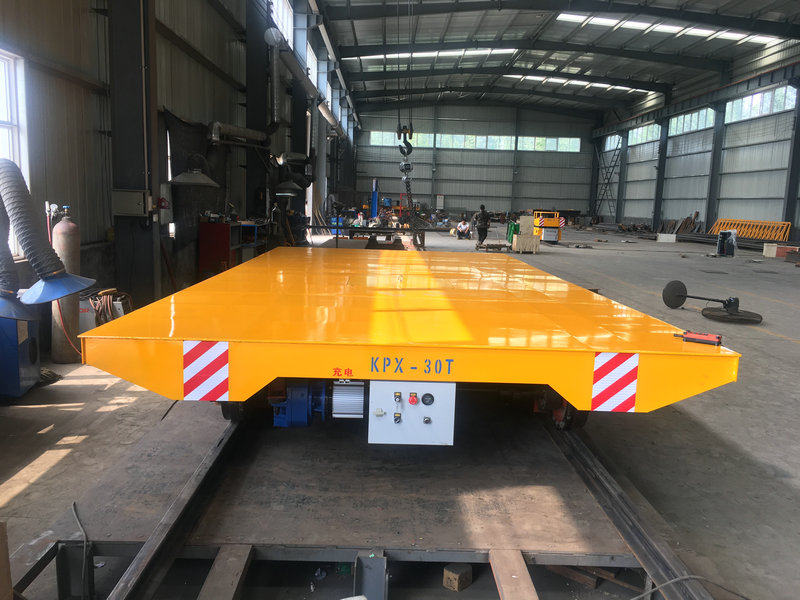 Xe tải vận chuyển công nghiệp 30 tấn
