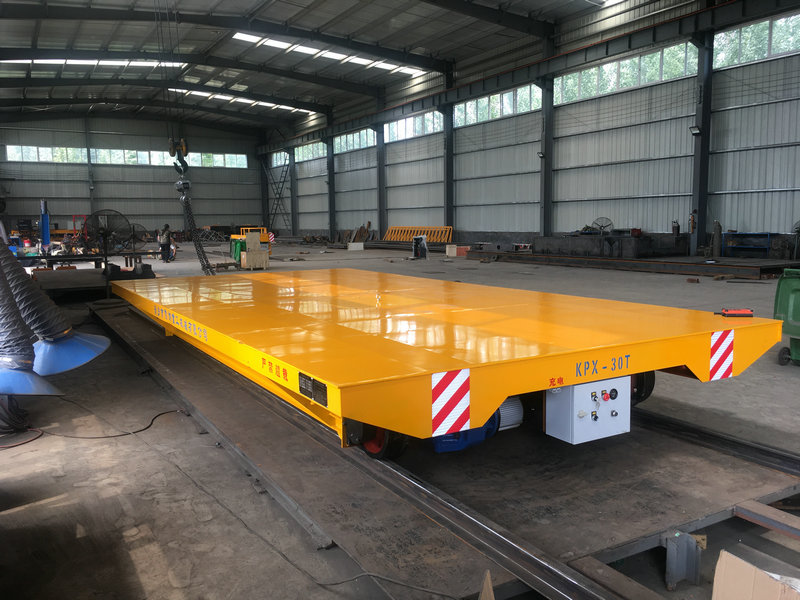 Xe tải vận chuyển công nghiệp 30 tấn