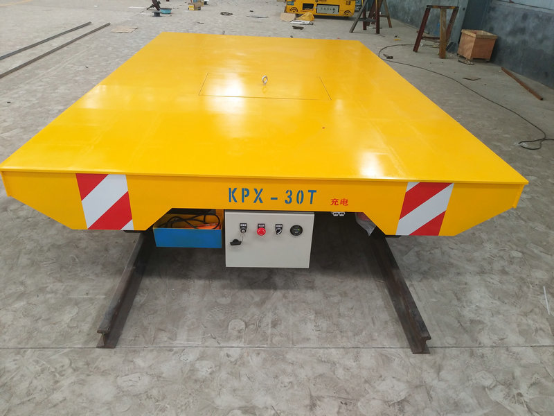 Xe vận chuyển 30 tấn