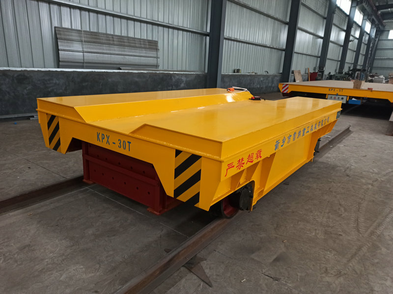 Xe tải vận chuyển đường sắt 30T chạy bằng pin cho xử lý chết và khuôn
