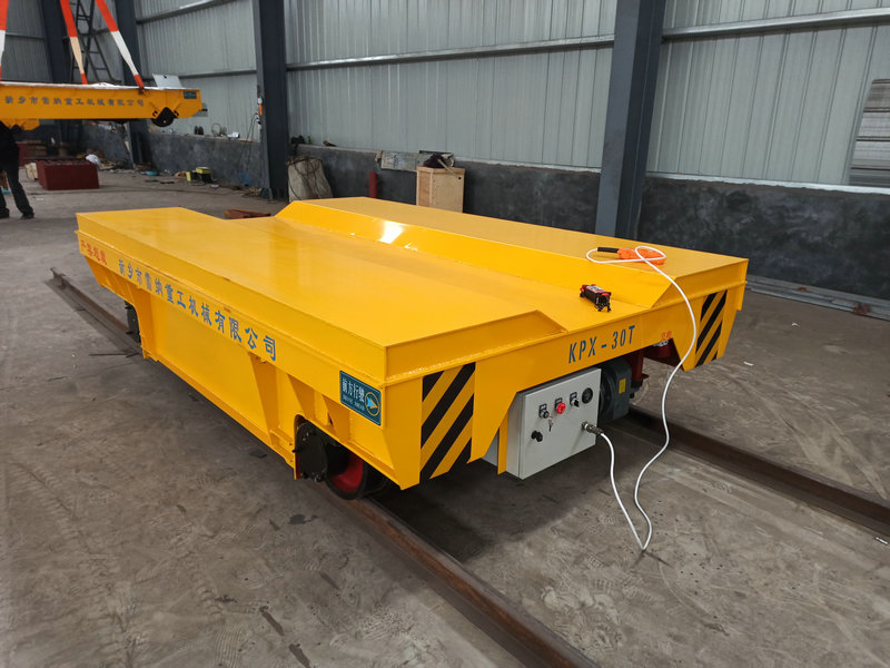 Xe tải vận chuyển đường sắt 30T chạy bằng pin cho xử lý chết và khuôn